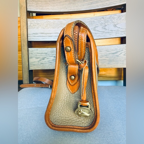 Dooney & Bourke vintage Crossbody bag - Picture 4 of 12